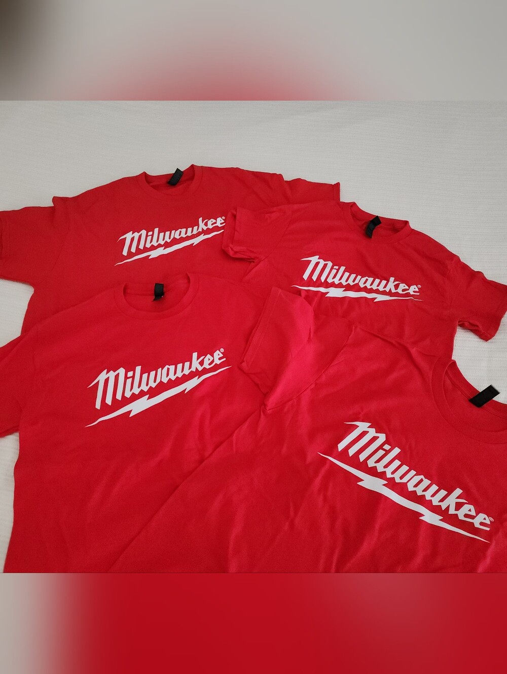NWT MILWAUKEE Bundle Logo Crewneck T-Shirts 4 Pcs With Drawstring Bag